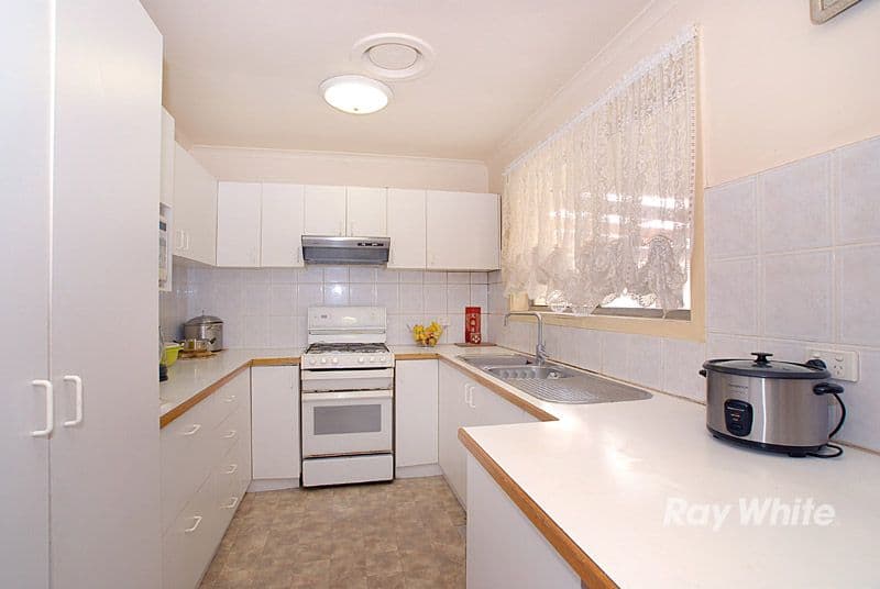 35 Wahroonga Avenue, KEYSBOROUGH VIC 3173, Keysborough - Thumbnail 3
