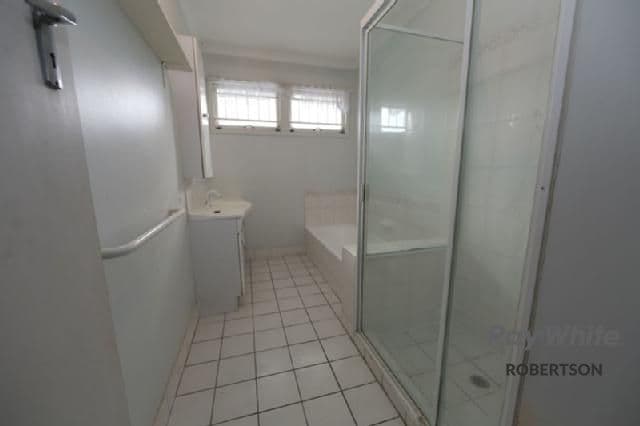 35 Casmaria Street, Mansfield QLD 4122, Mansfield - Thumbnail 5