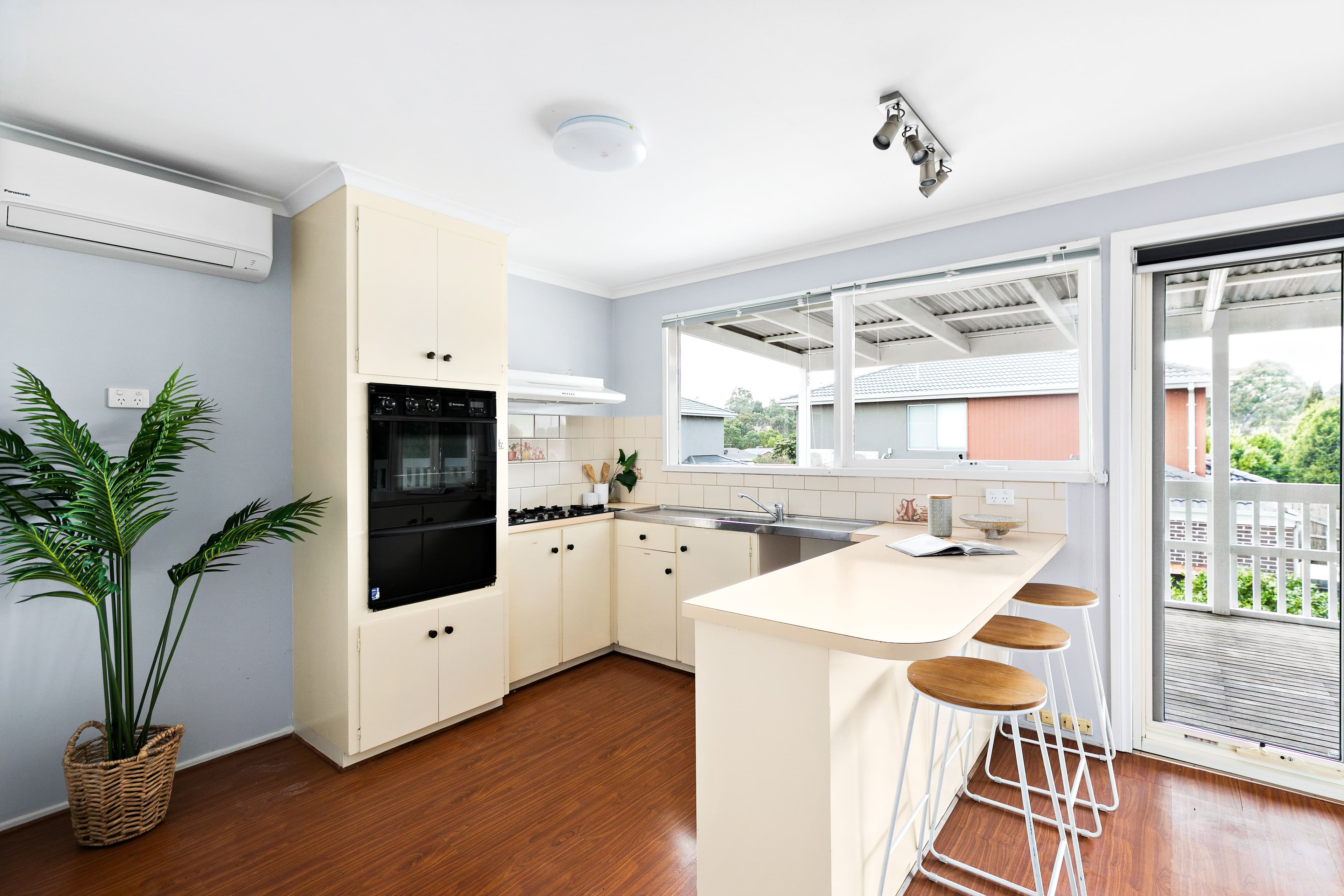 16 Nutwood Street, Reservoir VIC 3073, Reservoir - Thumbnail 8