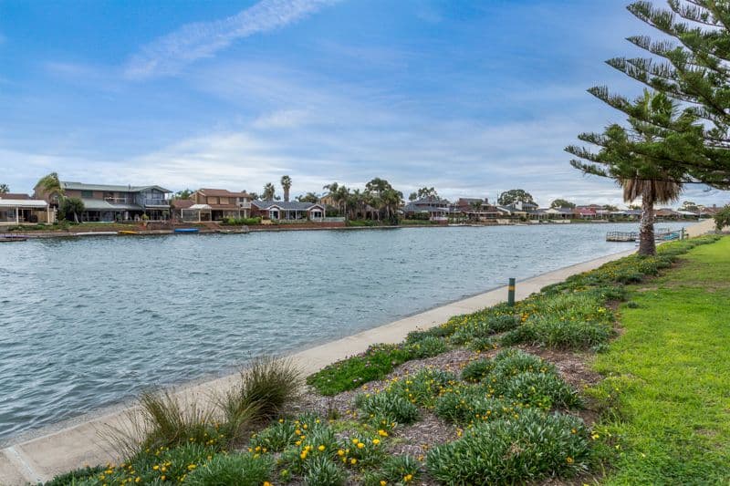  83 Lochside Drive, WEST LAKES SA 5021, West Lakes - Thumbnail 2
