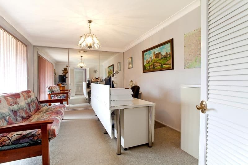 37 Curtis Crescent, MOOREBANK NSW 2170, Moorebank - Thumbnail 2