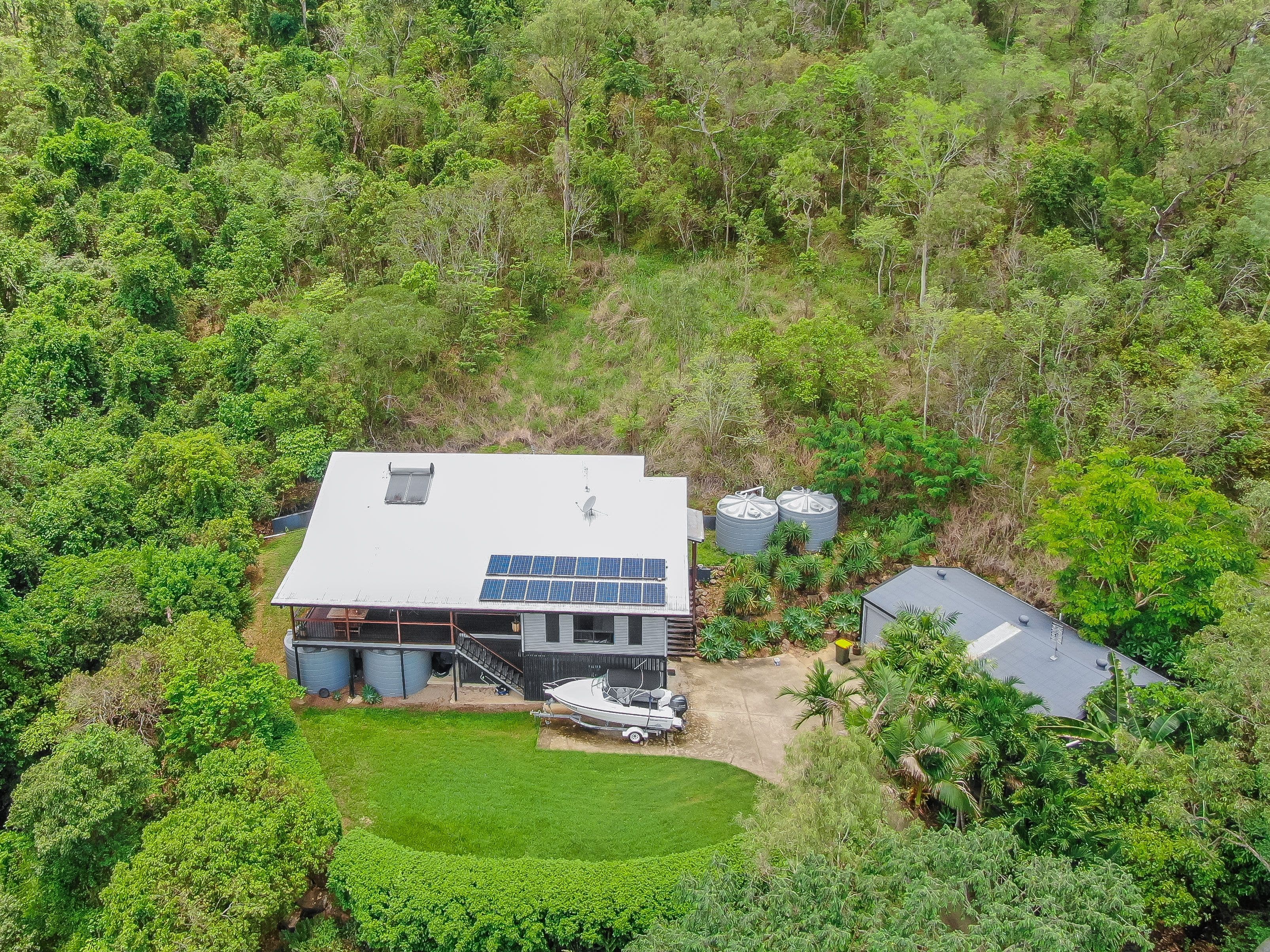 2 Pringle Road, Cannonvale QLD 4802, Cannonvale - Image 1