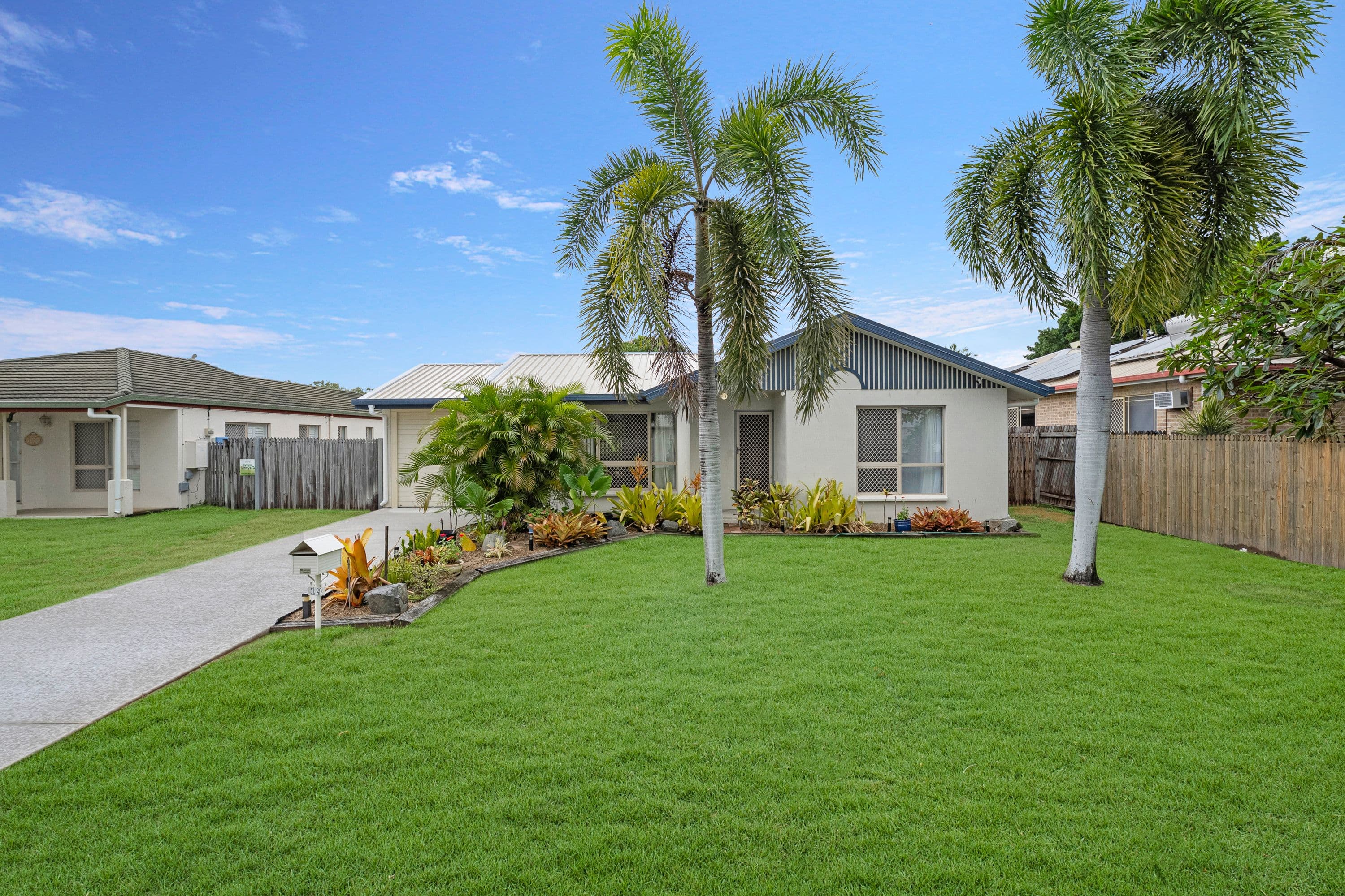 19 Moffat Street, Kirwan QLD 4817, Kirwan - Image 1
