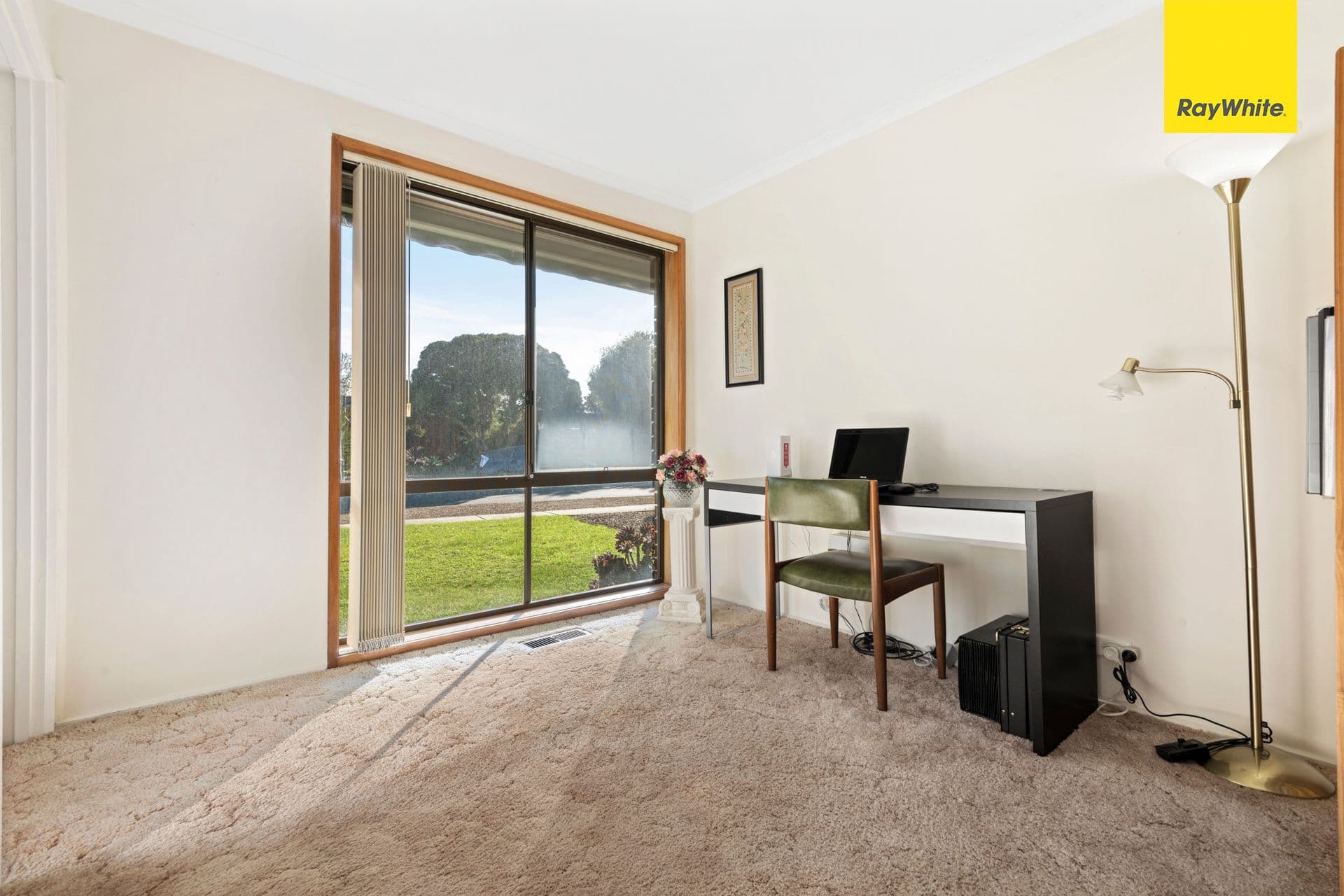 17 Linlithgow Way, Melton West VIC 3337, Melton West - Thumbnail 3