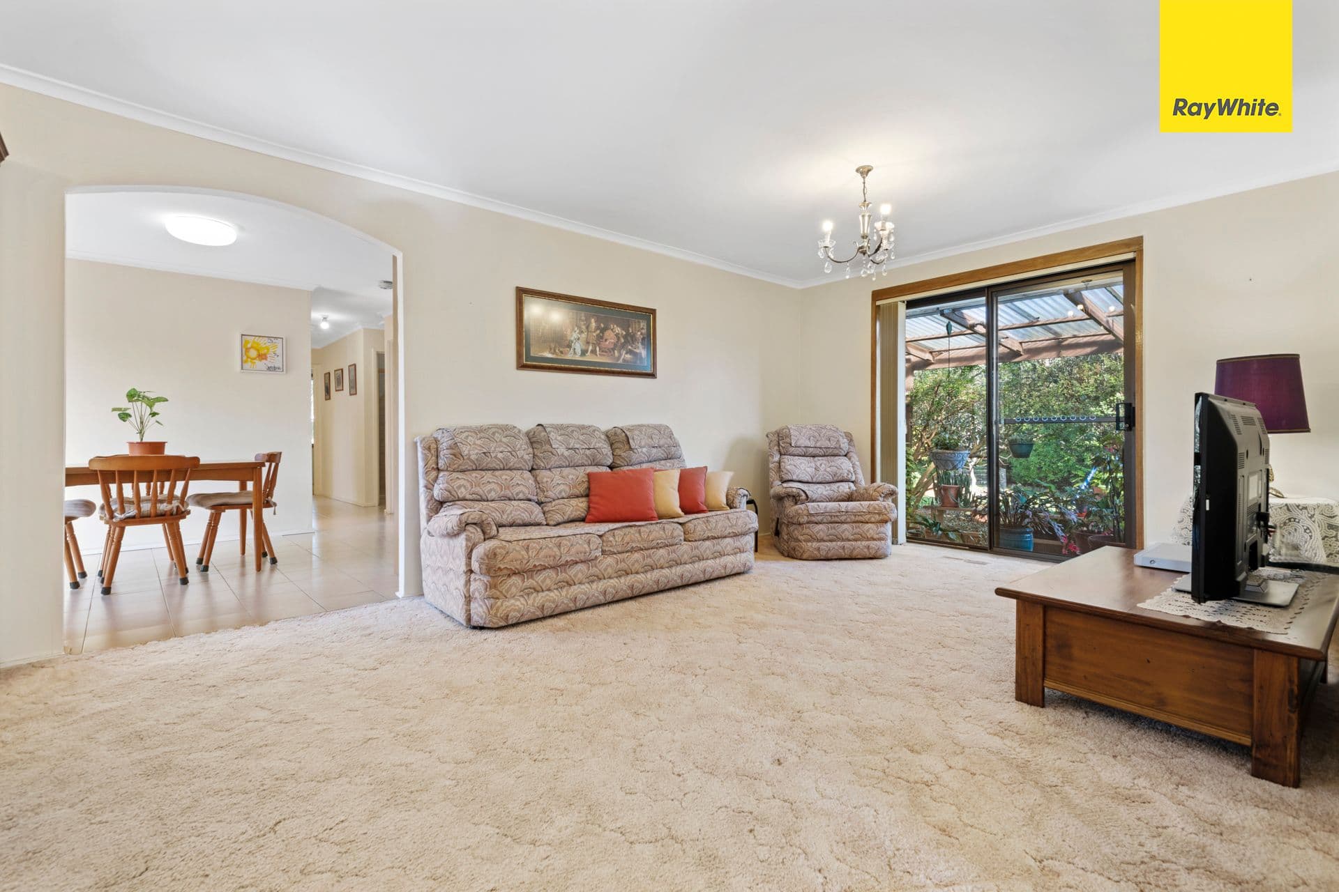 17 Linlithgow Way, Melton West VIC 3337, Melton West - Thumbnail 7