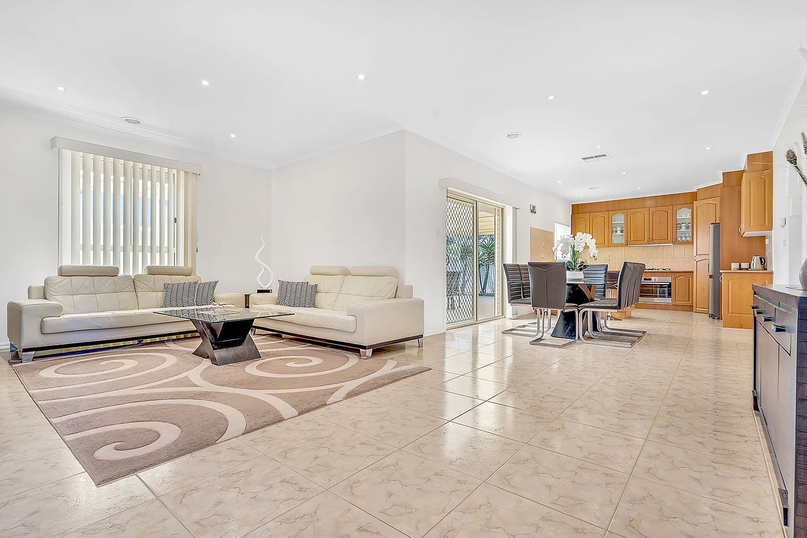 46 Santa Cruz Boulevard, Roxburgh Park VIC 3064, Roxburgh Park - Thumbnail 7