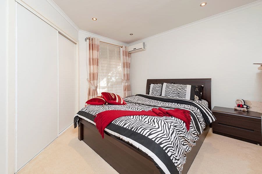 13 McLaurin Avenue, Roxburgh Park VIC 3064, Roxburgh Park - Thumbnail 4