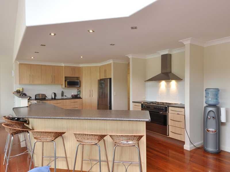 2 Isabella Court, TALLEBUDGERA QLD 4228, Tallebudgera - Thumbnail 3