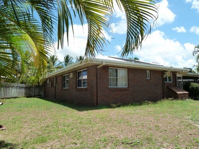 11 Leister Court, BUCASIA QLD 4750, Bucasia - Thumbnail 2