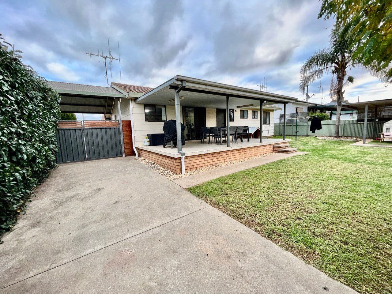 33 McDonnell Street, Forbes NSW 2871, Forbes - Thumbnail 2