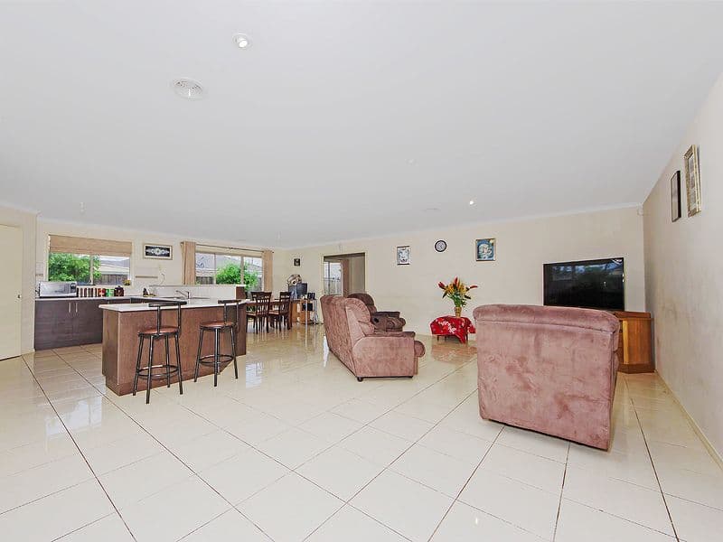 3 Solander Grove, TARNEIT VIC 3029, Tarneit - Thumbnail 5