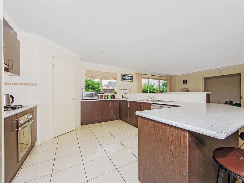 3 Solander Grove, TARNEIT VIC 3029, Tarneit - Thumbnail 6