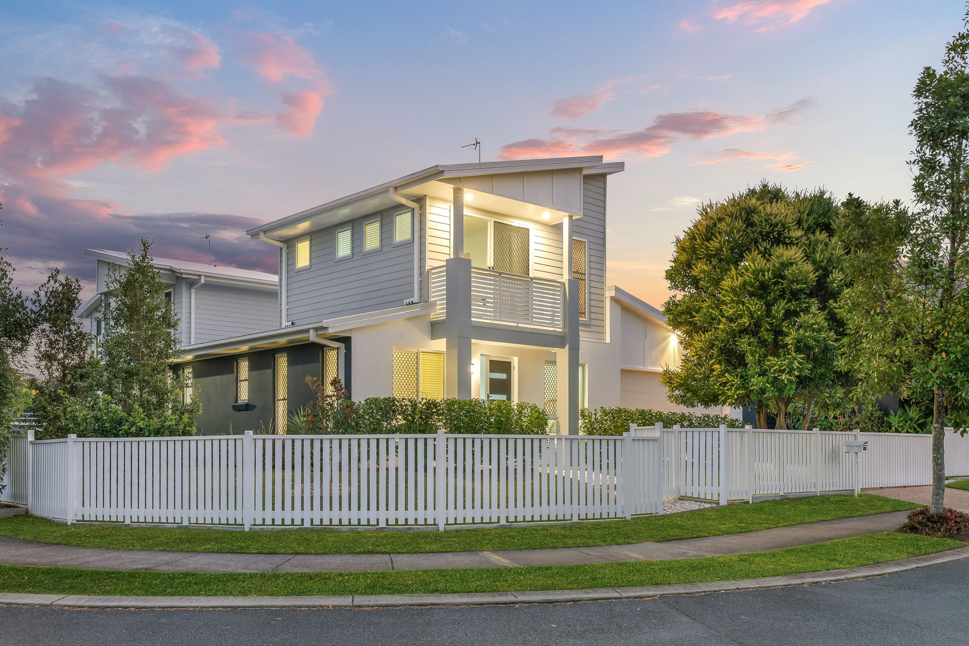 6 Lysterfield Rise, Upper Coomera QLD 4209, Upper Coomera - Thumbnail 3