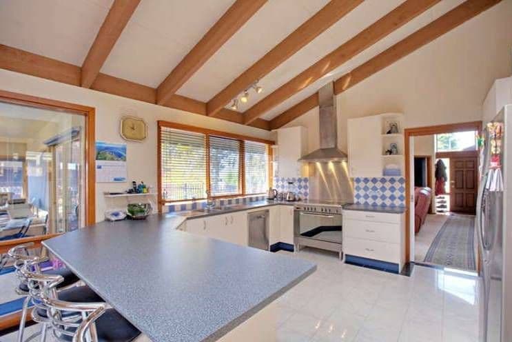75 Holmbury Boulevard, MULGRAVE VIC 3170, Mulgrave - Thumbnail 2