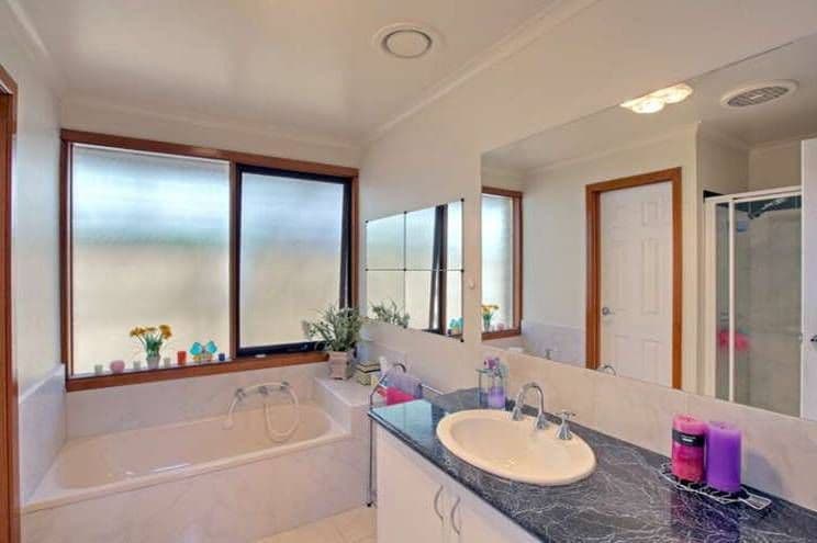 75 Holmbury Boulevard, MULGRAVE VIC 3170, Mulgrave - Thumbnail 7