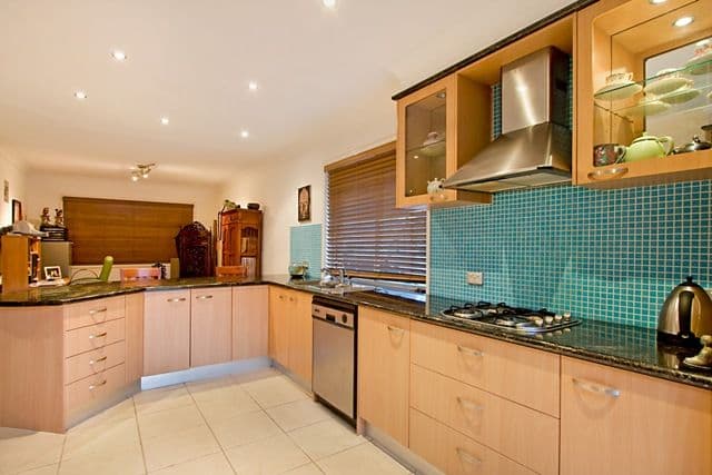 26 Aruma Avenue, BURLEIGH WATERS QLD 4220, Burleigh Waters - Thumbnail 4