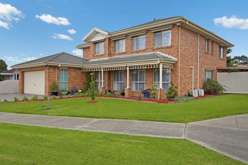 16 Greenslopes Drive, CARRUM DOWNS VIC 3201, Carrum Downs - Image 1