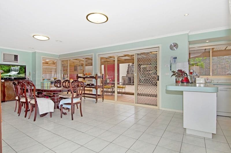 16 Greenslopes Drive, CARRUM DOWNS VIC 3201, Carrum Downs - Thumbnail 5