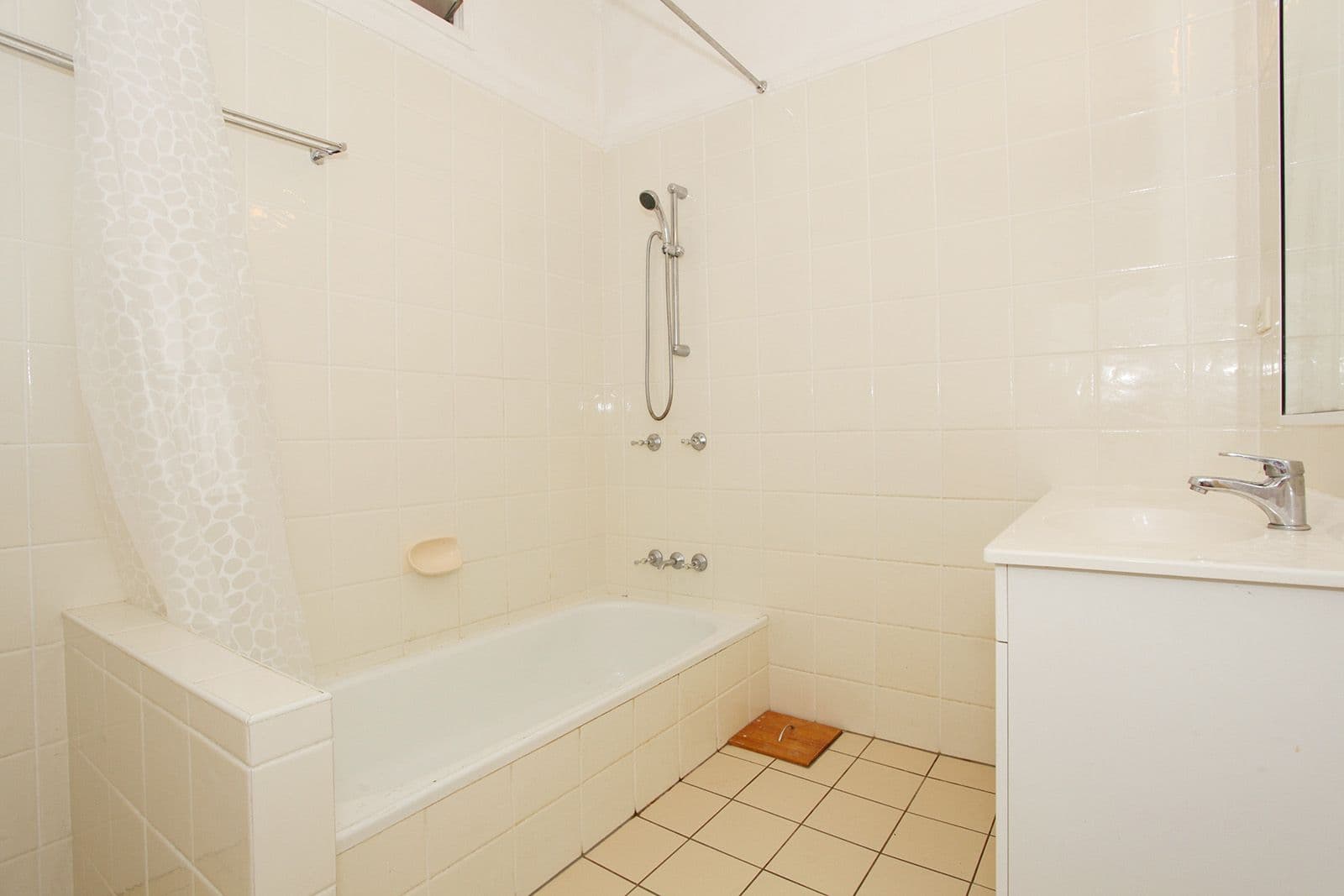 8 French Street, Booval QLD 4304, Booval - Thumbnail 8