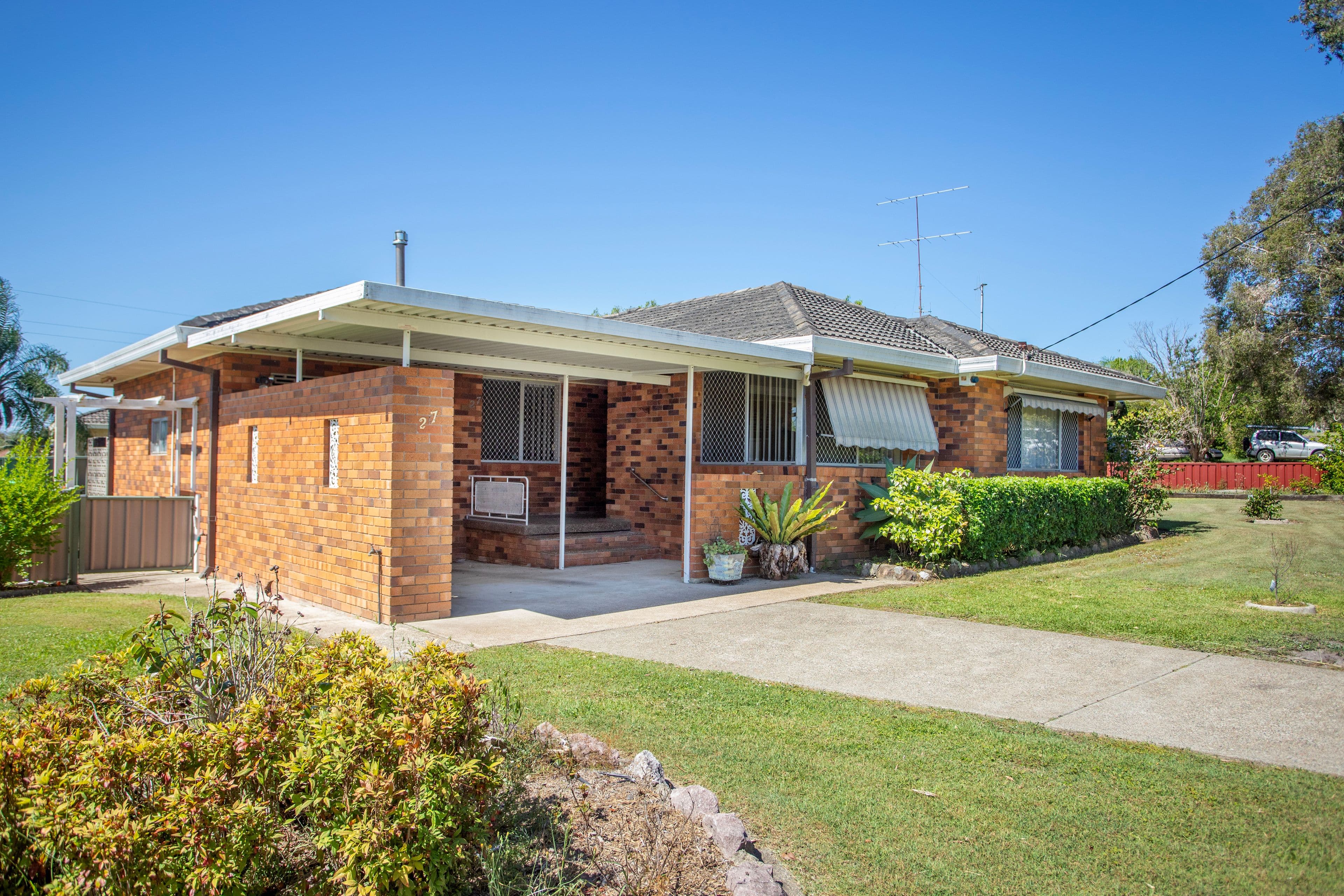 27 Hooke Street, Taree NSW 2430, Taree - Image 1