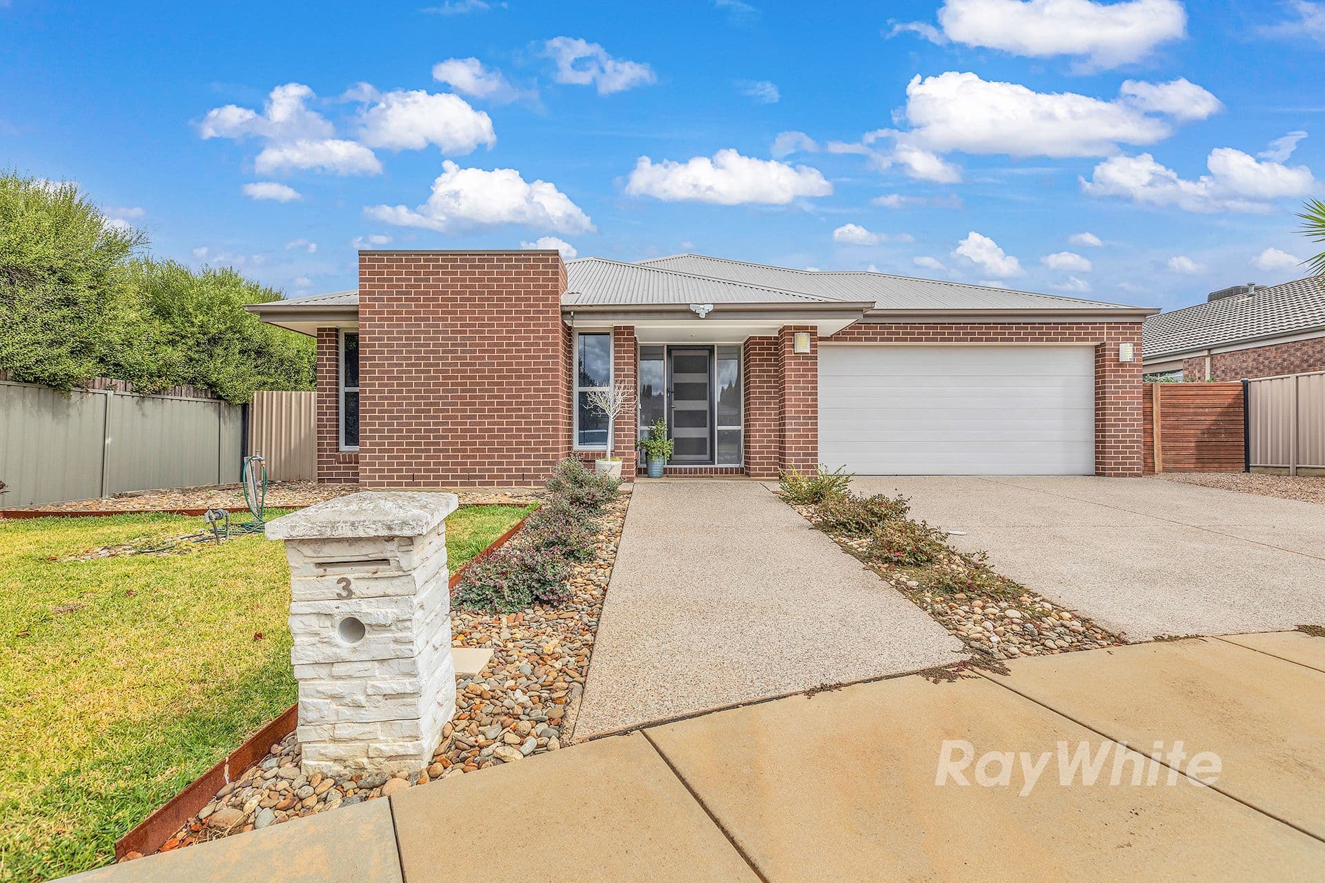 3 Aidion Place, Echuca VIC 3564, Echuca - Thumbnail 2