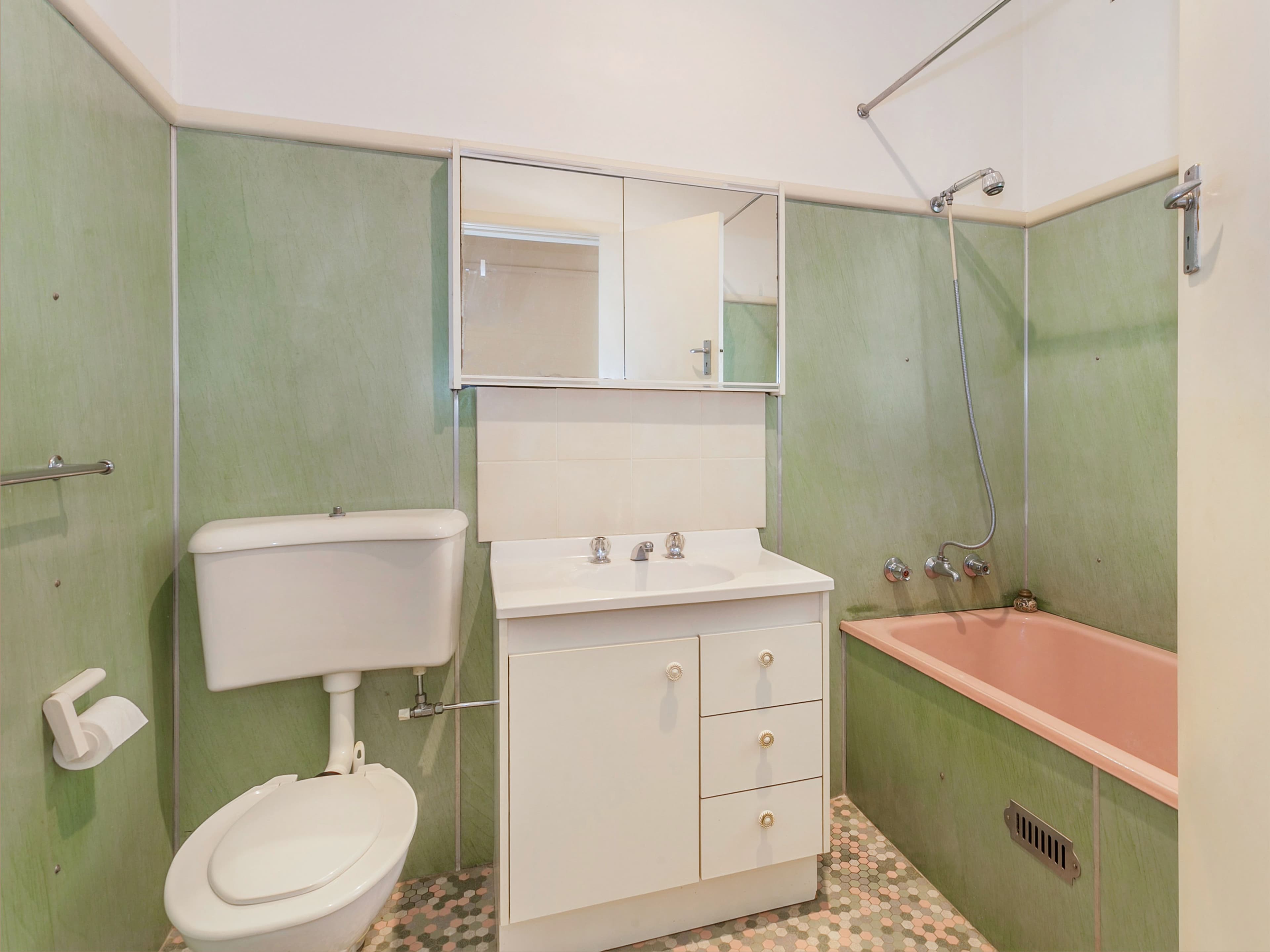 79 Warabin Street, Waterfall - Thumbnail 7