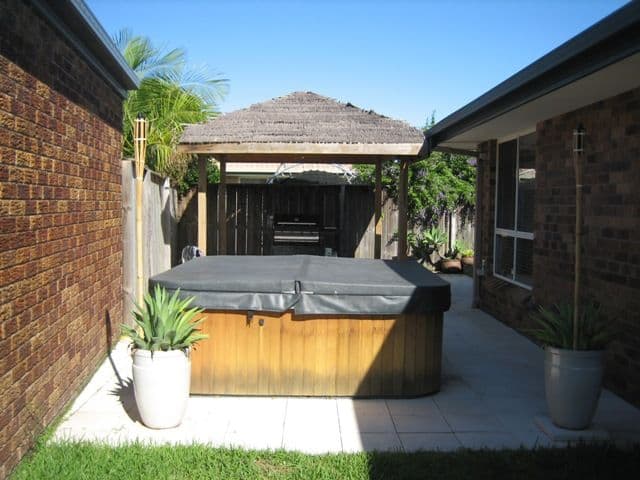 25  Ballerina Street, BURLEIGH WATERS QLD 4220, Burleigh Waters - Thumbnail 2