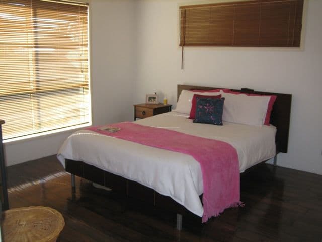 25  Ballerina Street, BURLEIGH WATERS QLD 4220, Burleigh Waters - Thumbnail 4