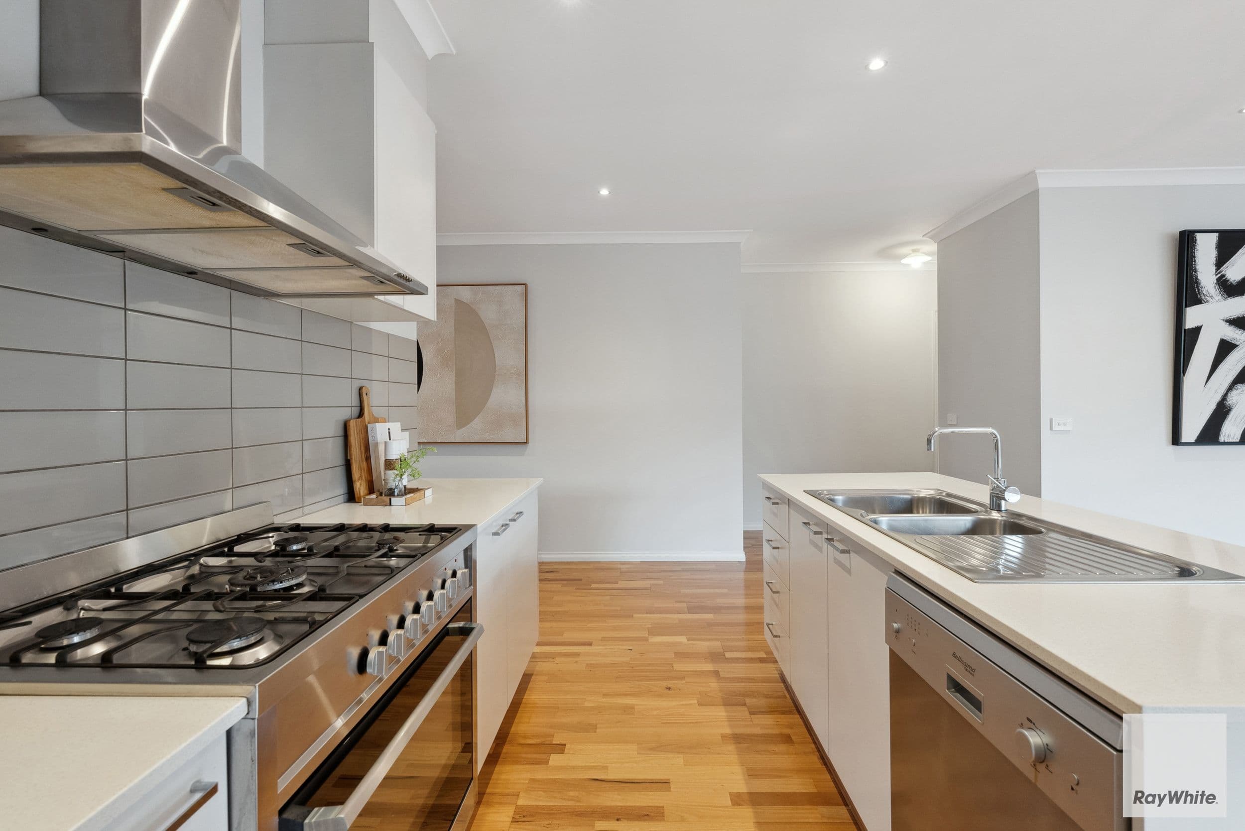 2E Apollo Road, Taylors Lakes VIC 3038, Taylors Lakes - Thumbnail 3
