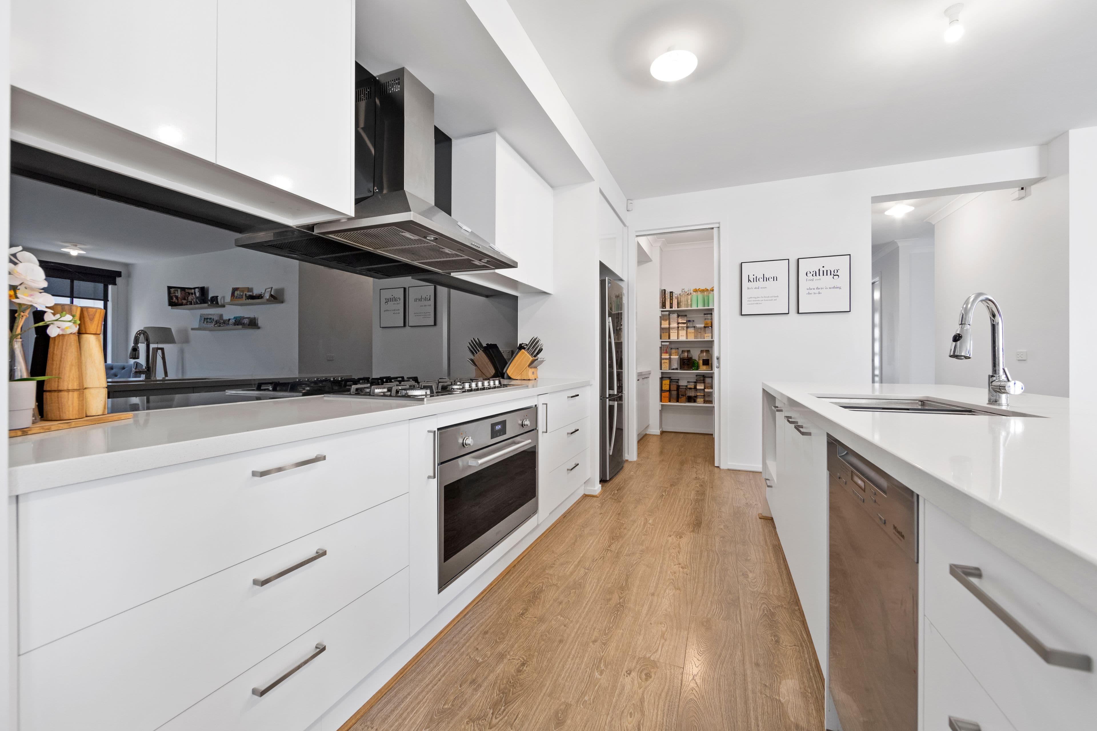 42 Yarrowee Crescent, Wollert VIC 3750, Wollert - Thumbnail 3