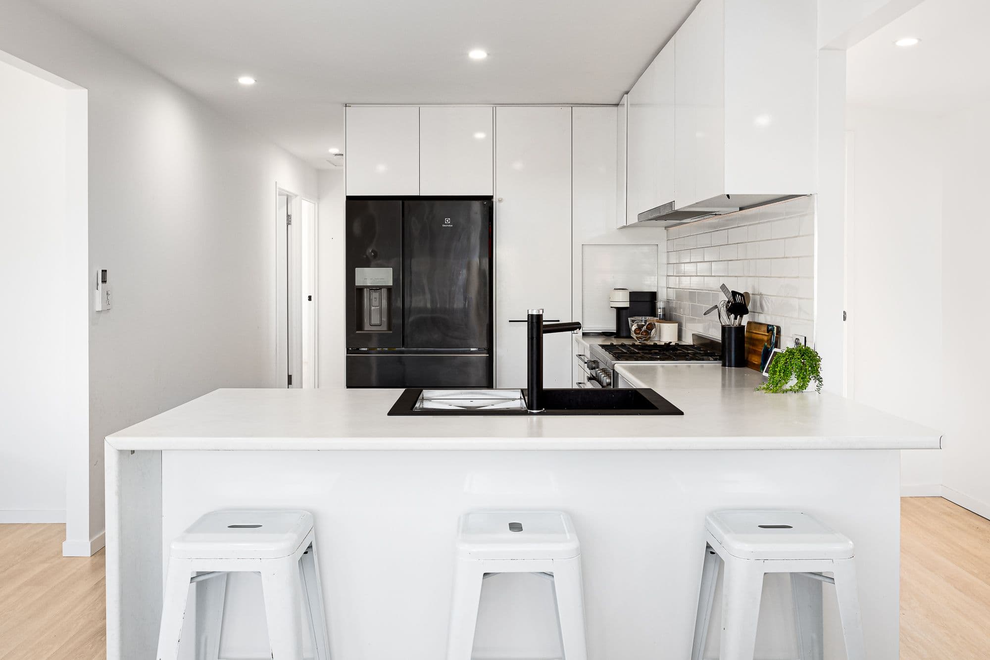 16 Frank Street, Scarborough QLD 4020, Scarborough - Thumbnail 3