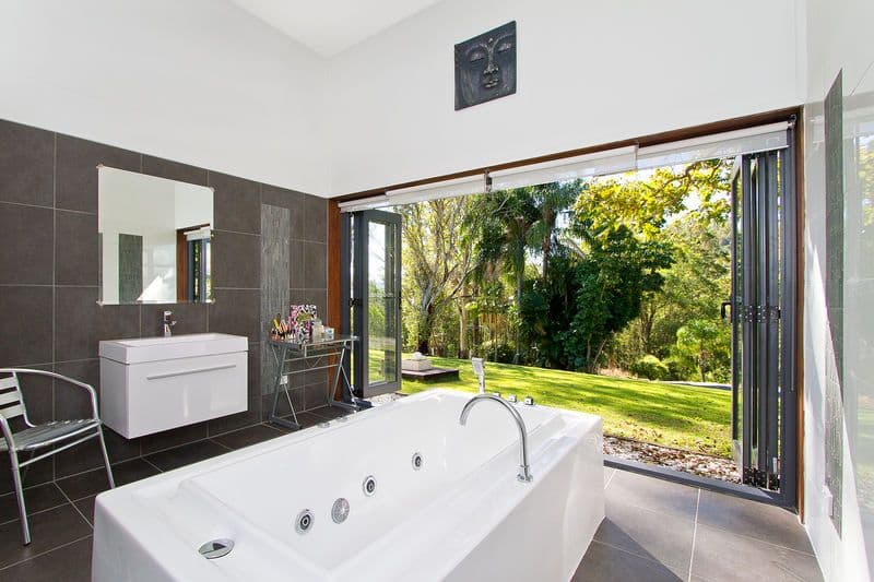 82 Belmont Park Drive, MUDGEERABA QLD 4213, Mudgeeraba - Thumbnail 2