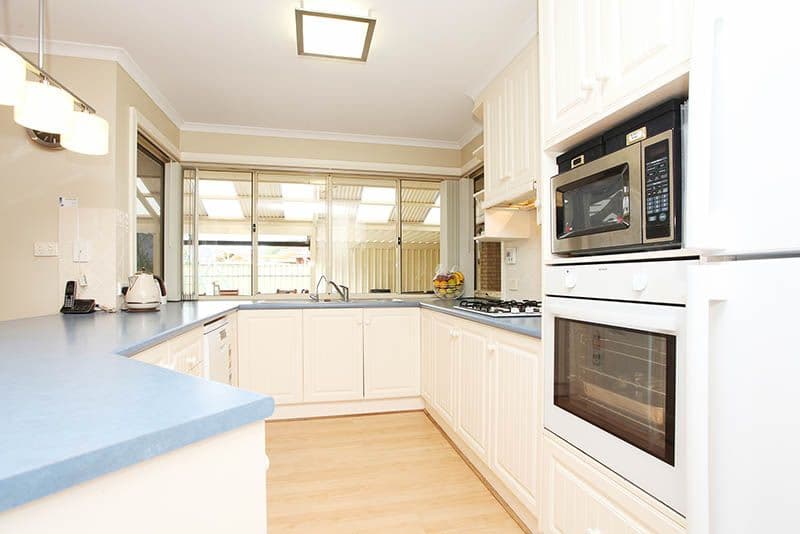 4 Eton Drive, Andrews Farm SA 5114, Andrews Farm - Thumbnail 2