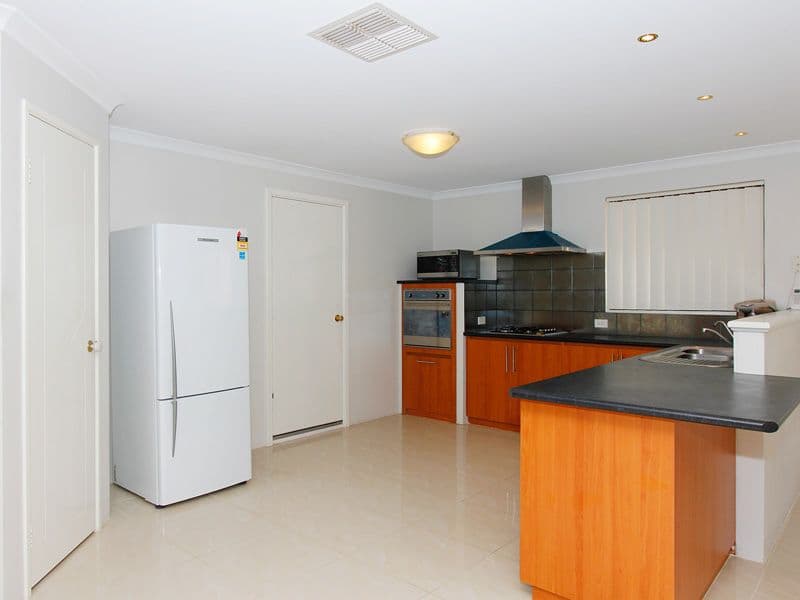 30 Stiletto Way, CANNING VALE WA 6155, Canning Vale - Thumbnail 3