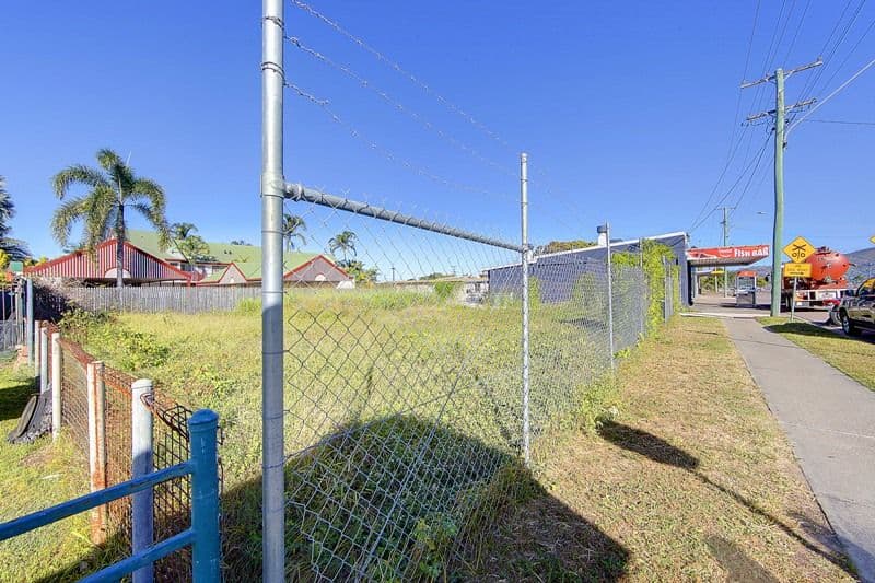 72 Abbott Street, OONOONBA QLD 4811, Oonoonba - Thumbnail 3
