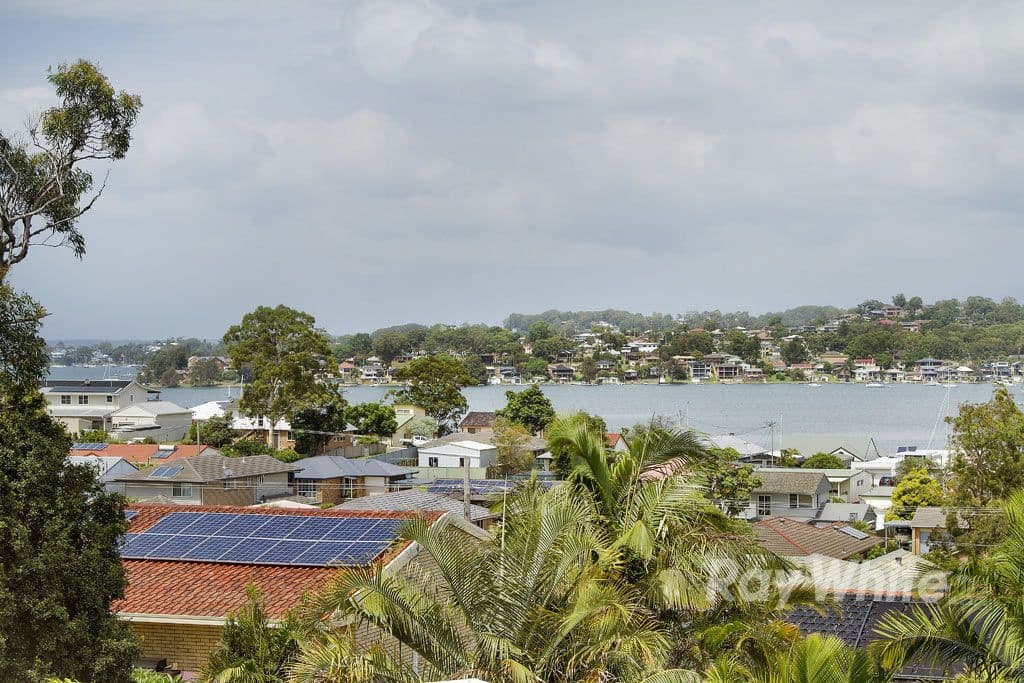 28 Somersham Avenue, Rathmines NSW 2283, Fishing Point - Image 1