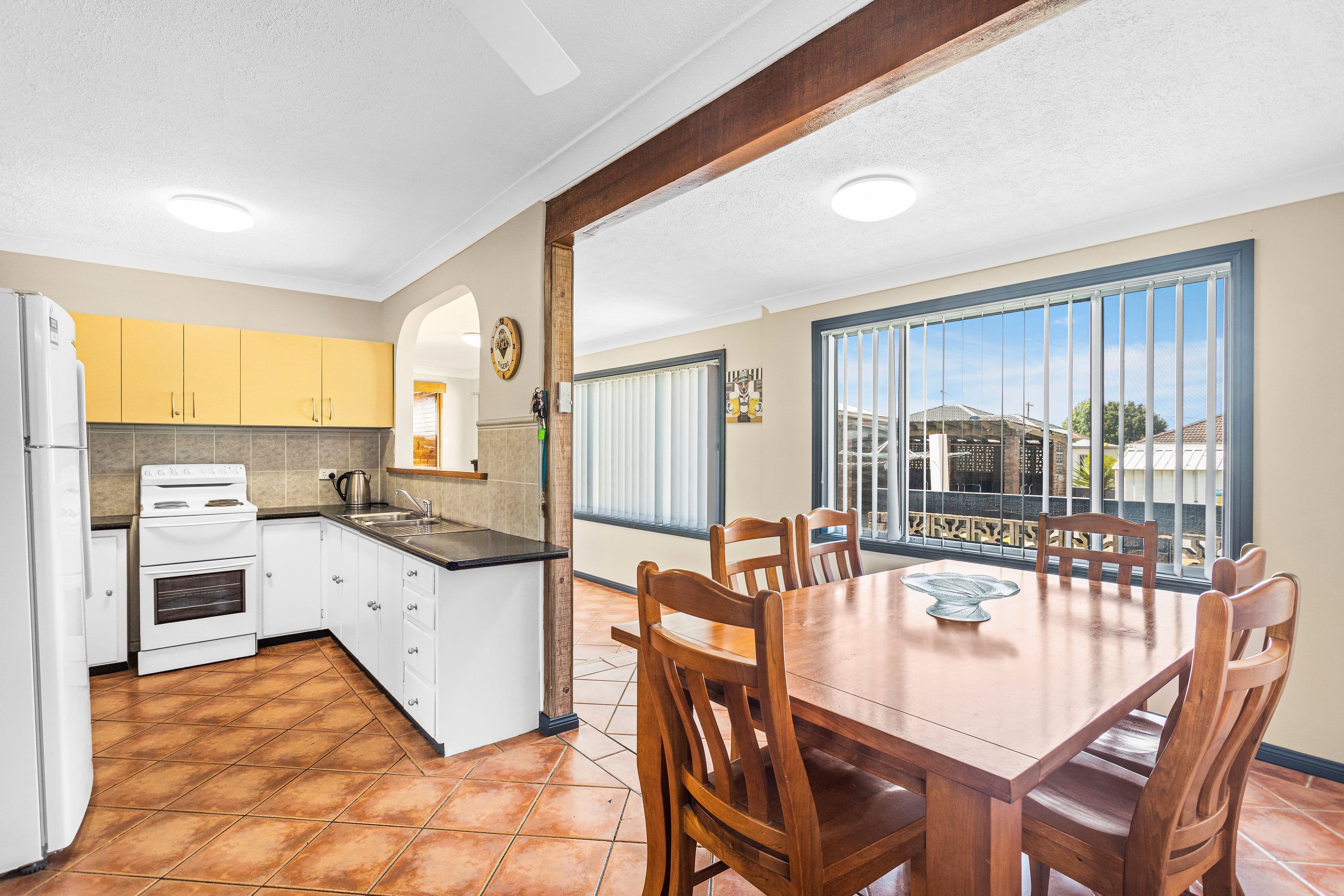 16 Strata Avenue, Barrack Heights - Thumbnail 4