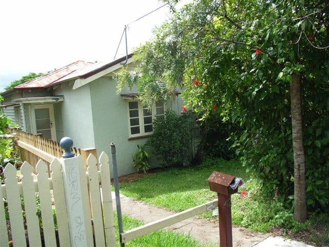 42 Lugg Street, BARDON QLD 4065, Bardon - Thumbnail 2