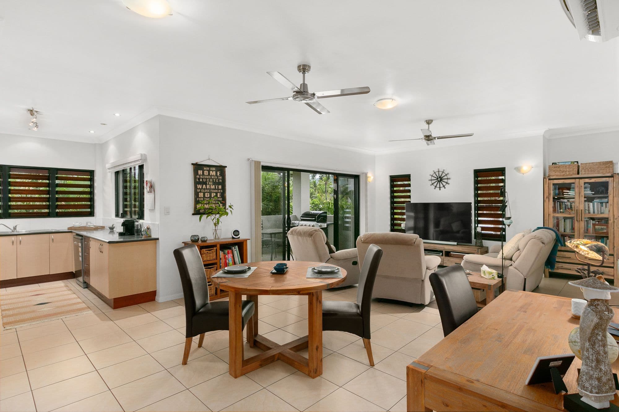 78 Trinity Beach Road, Trinity Beach QLD 4879, Trinity Beach - Image 1
