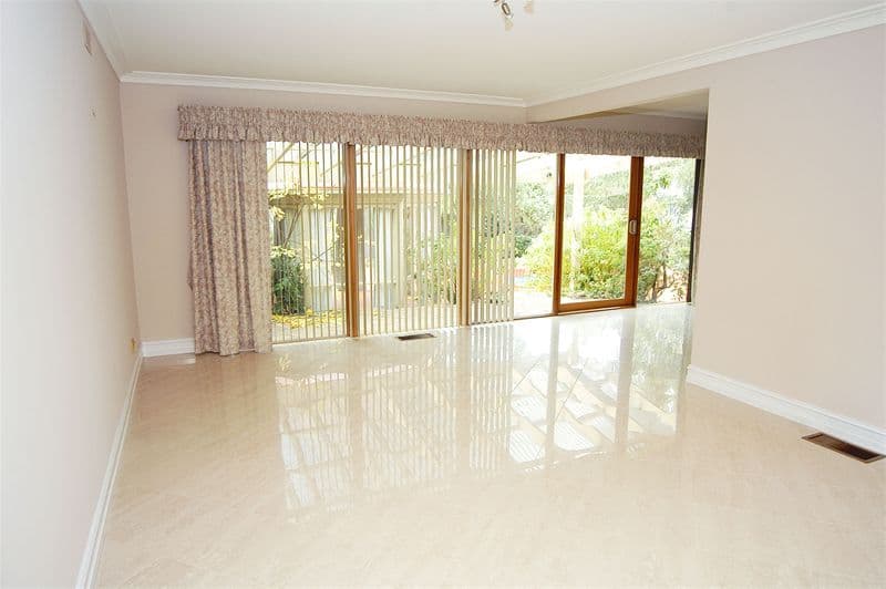 12  Boronia Drive, GLEN WAVERLEY VIC 3150, Glen Waverley - Thumbnail 3