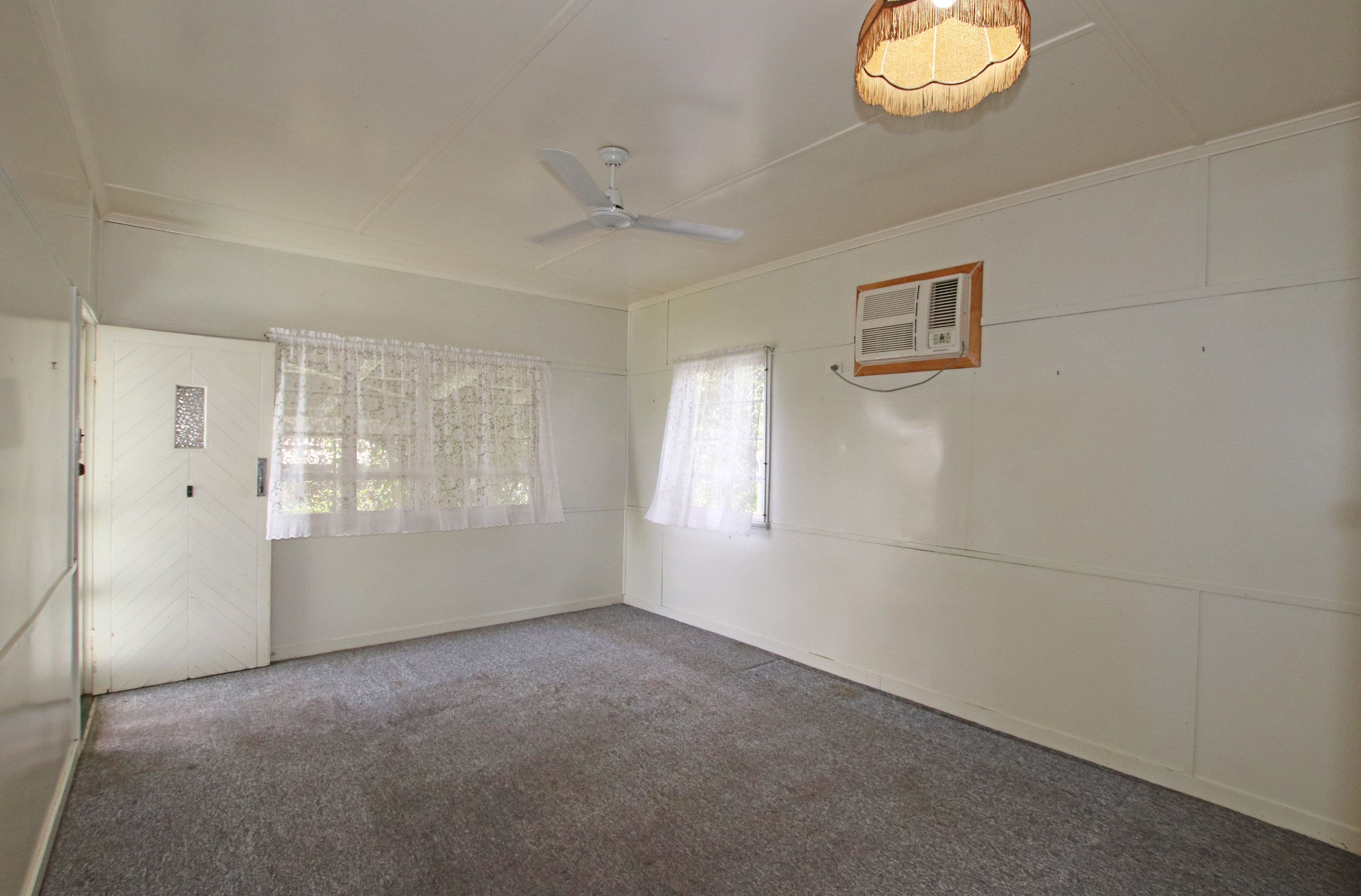 98 Kroombit Street, Biloela QLD 4715, Biloela - Thumbnail 4
