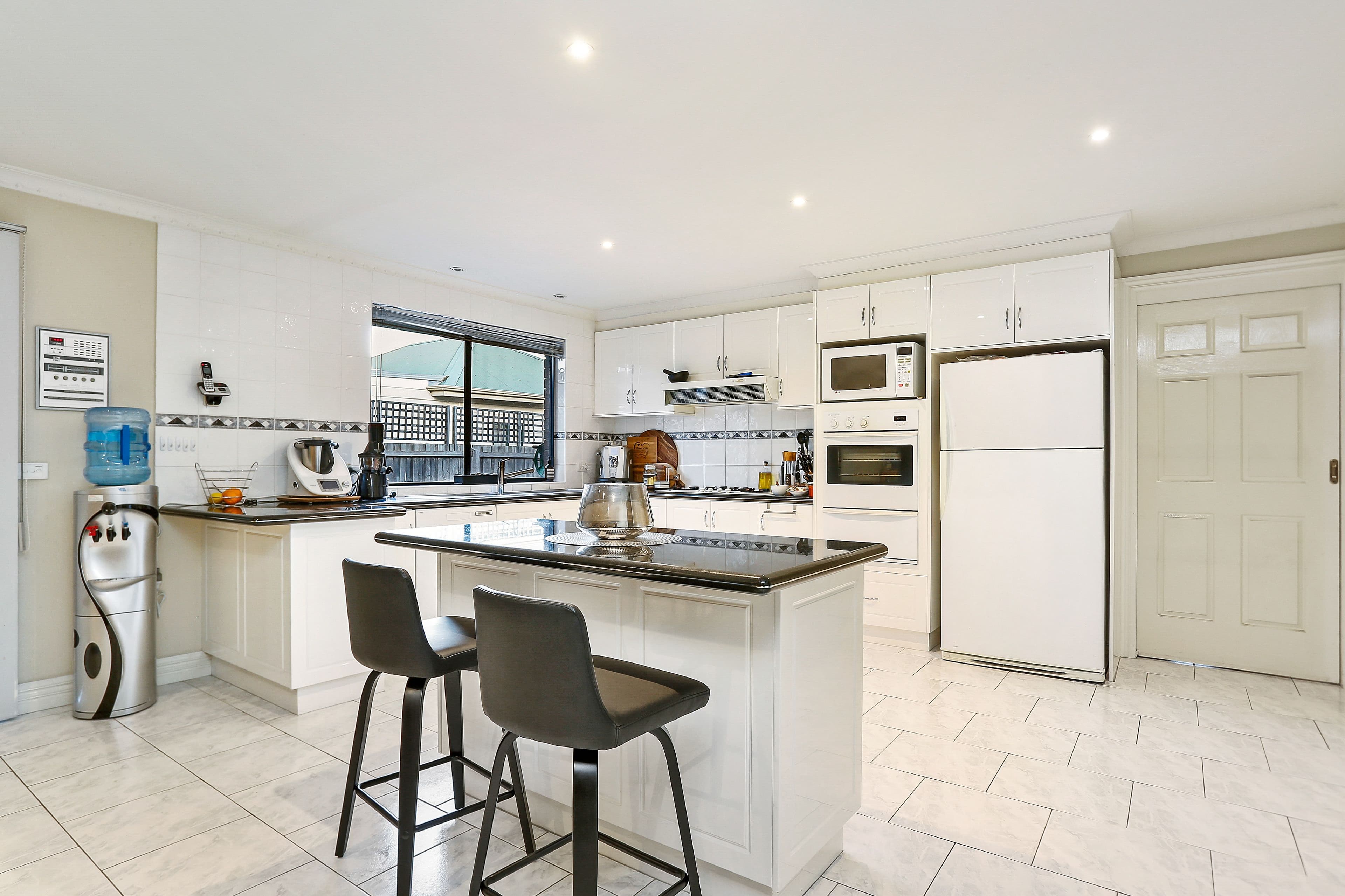 8 Eileen Street, Hadfield VIC 3046, Hadfield - Thumbnail 2