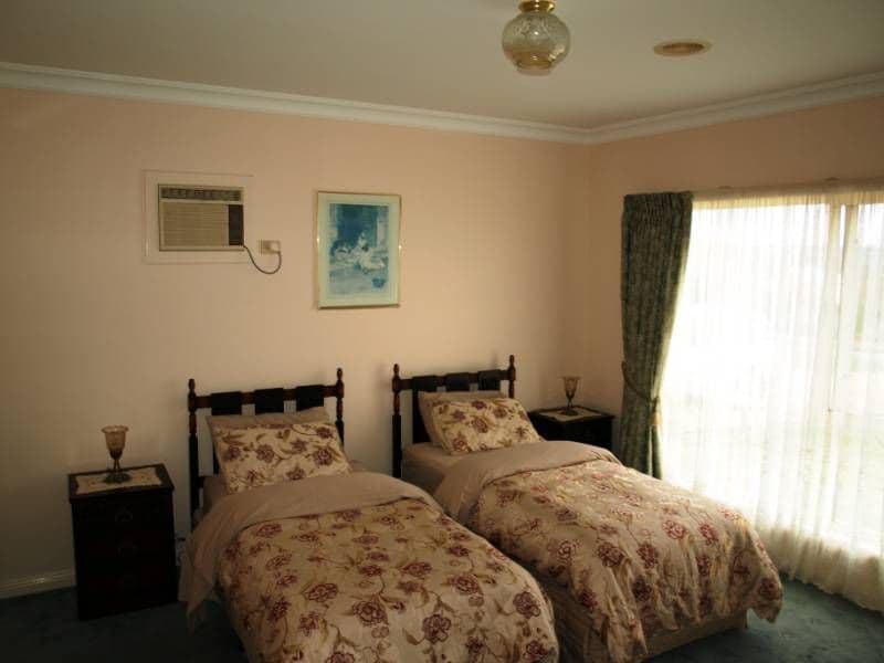 9 Veronica Court, WARRNAMBOOL VIC 3280, Warrnambool - Thumbnail 5