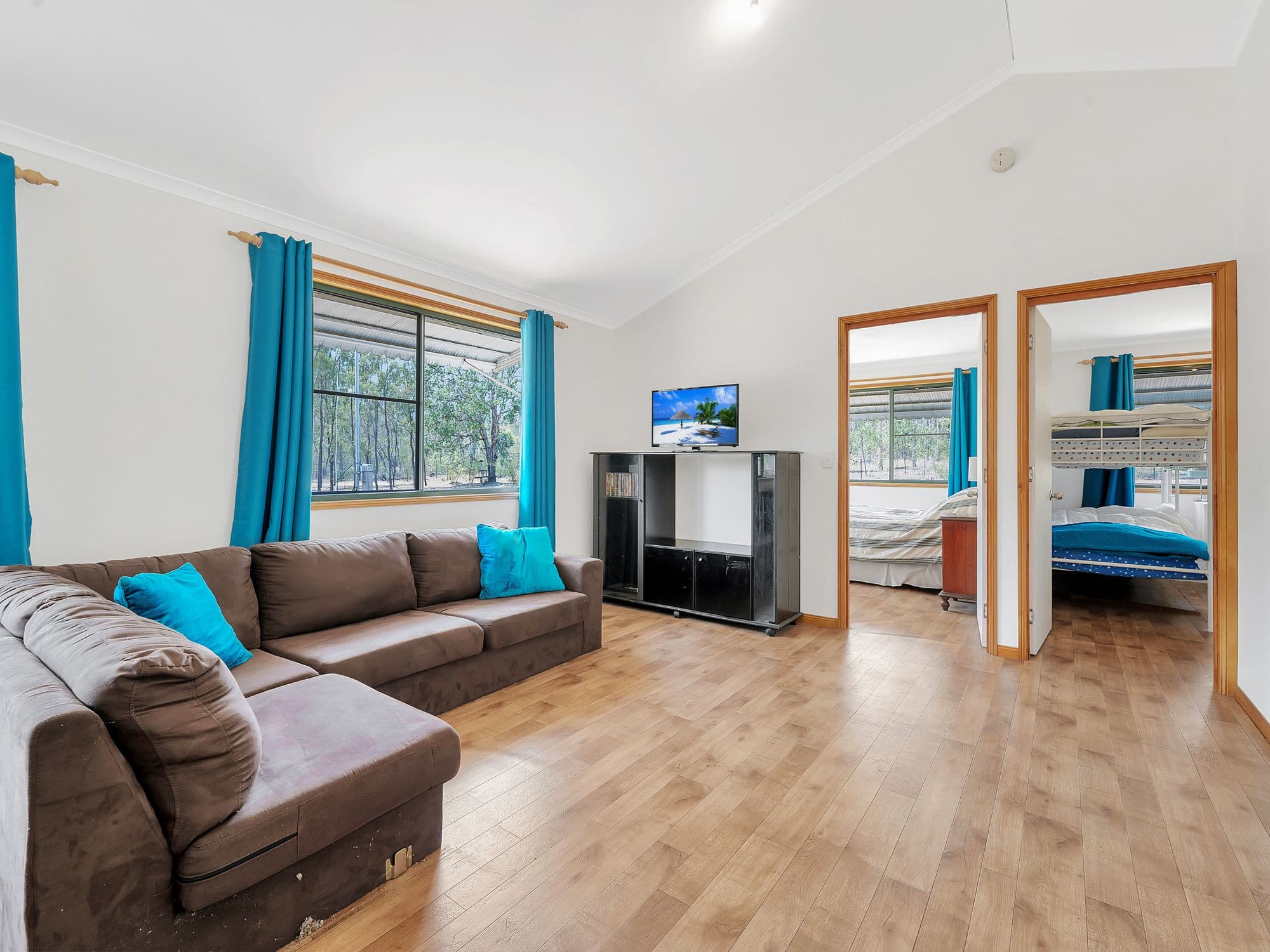 41 Pine Crescent, Esk QLD 4312, Esk - Thumbnail 3