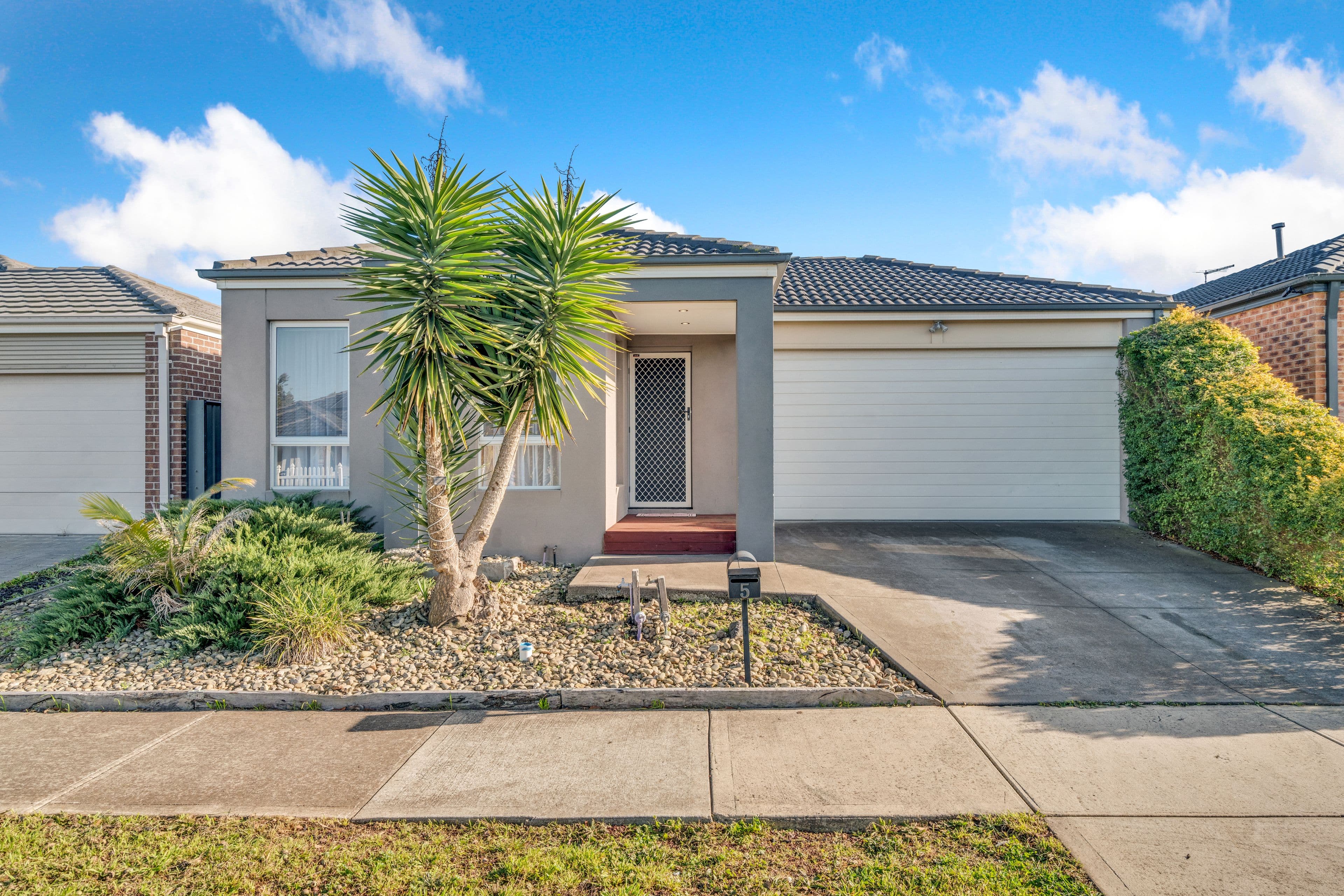 5 Parkhaven Street, Craigieburn VIC 3064, Craigieburn - Image 1
