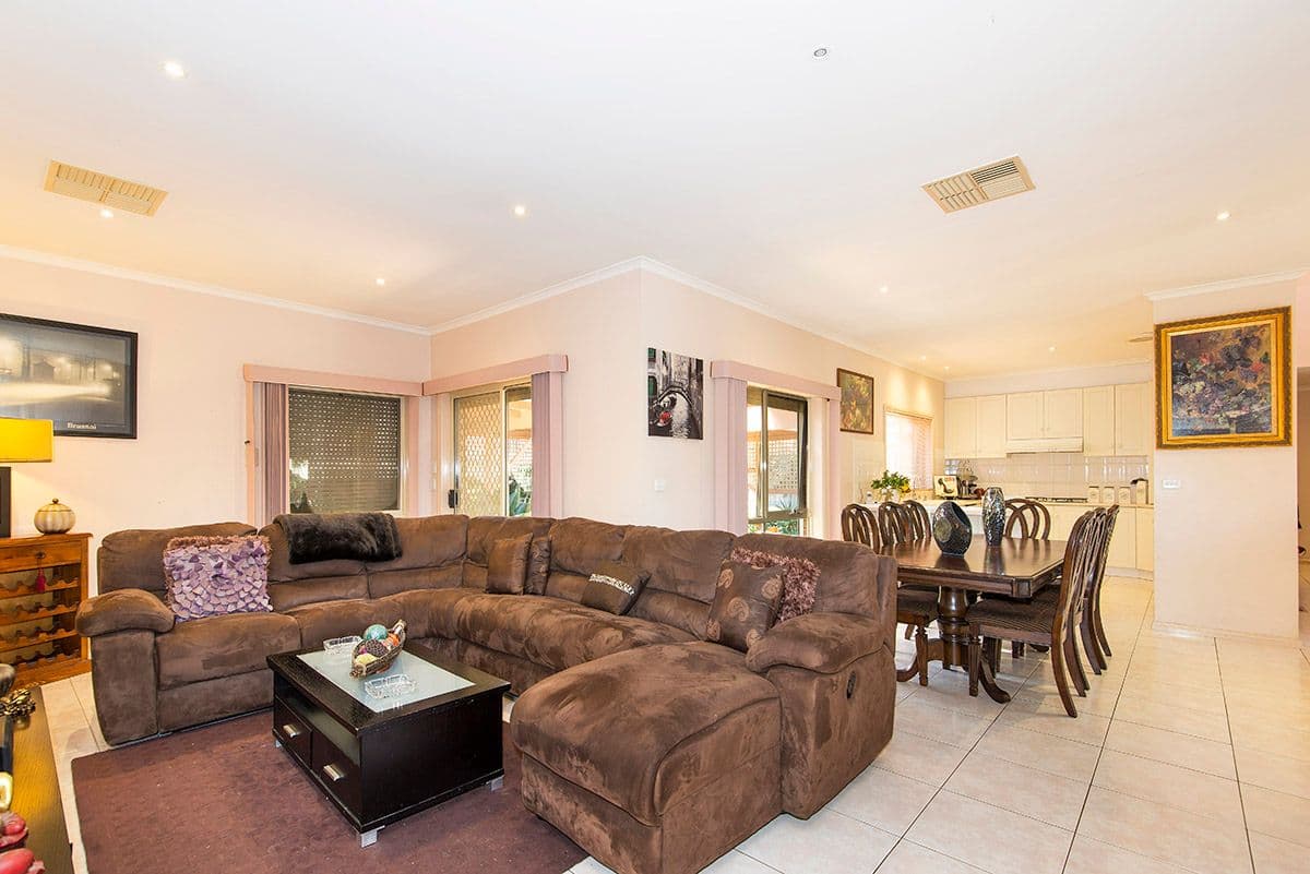 64 Wattle Drive, Numurkah, Numurkah - Thumbnail 3