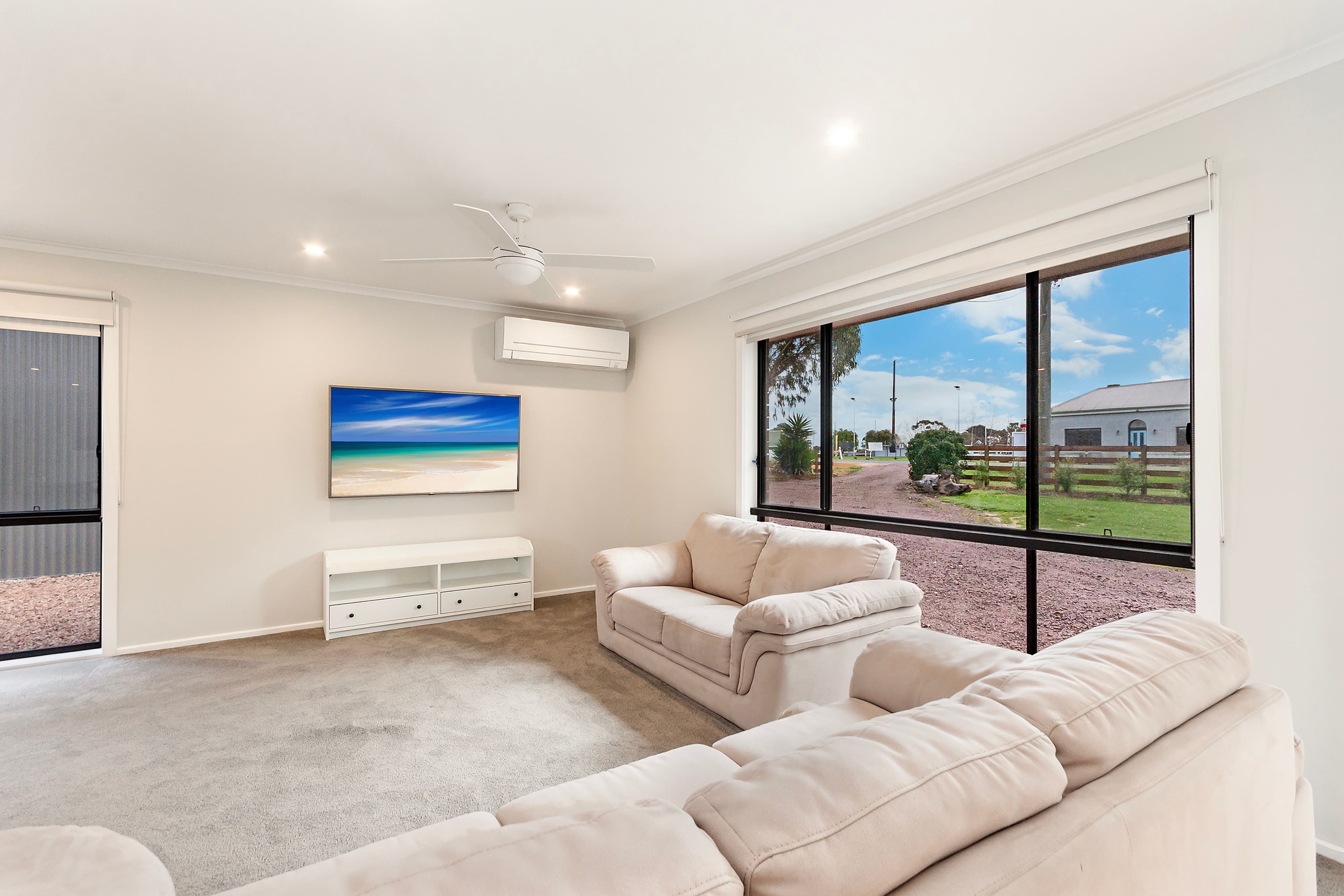 10 Barries Road, Bushfield VIC 3281, Bushfield - Thumbnail 5