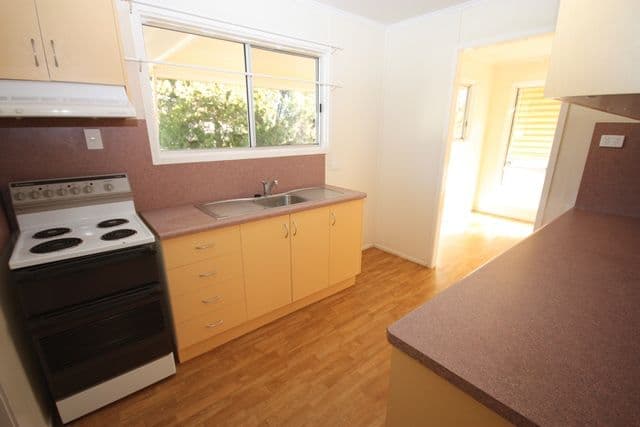 176 Kariboe Street, BILOELA QLD 4715, Biloela - Thumbnail 4