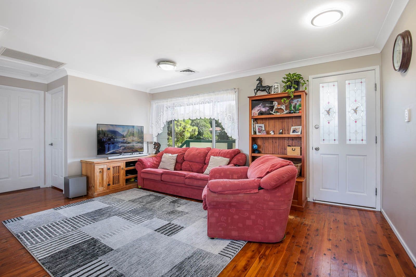 24 Reynolds Road, Londonderry - Thumbnail 4