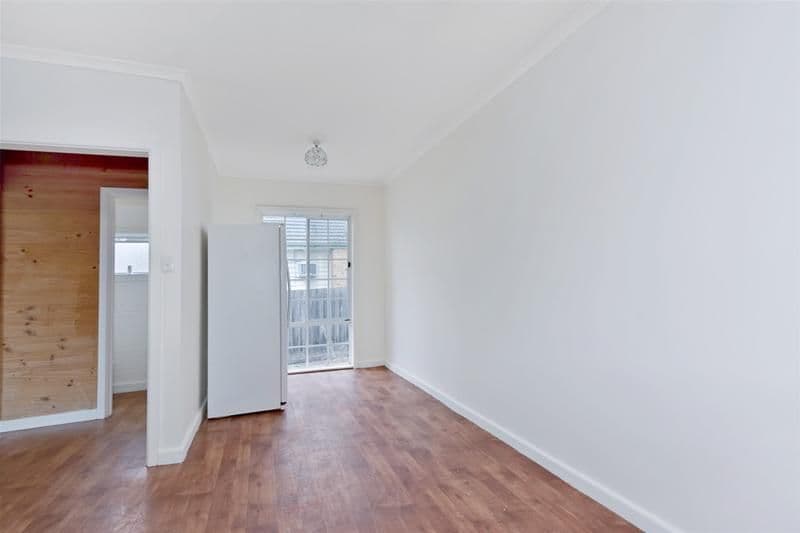 39 Keats Avenue, KINGSBURY VIC 3083, Kingsbury - Thumbnail 4